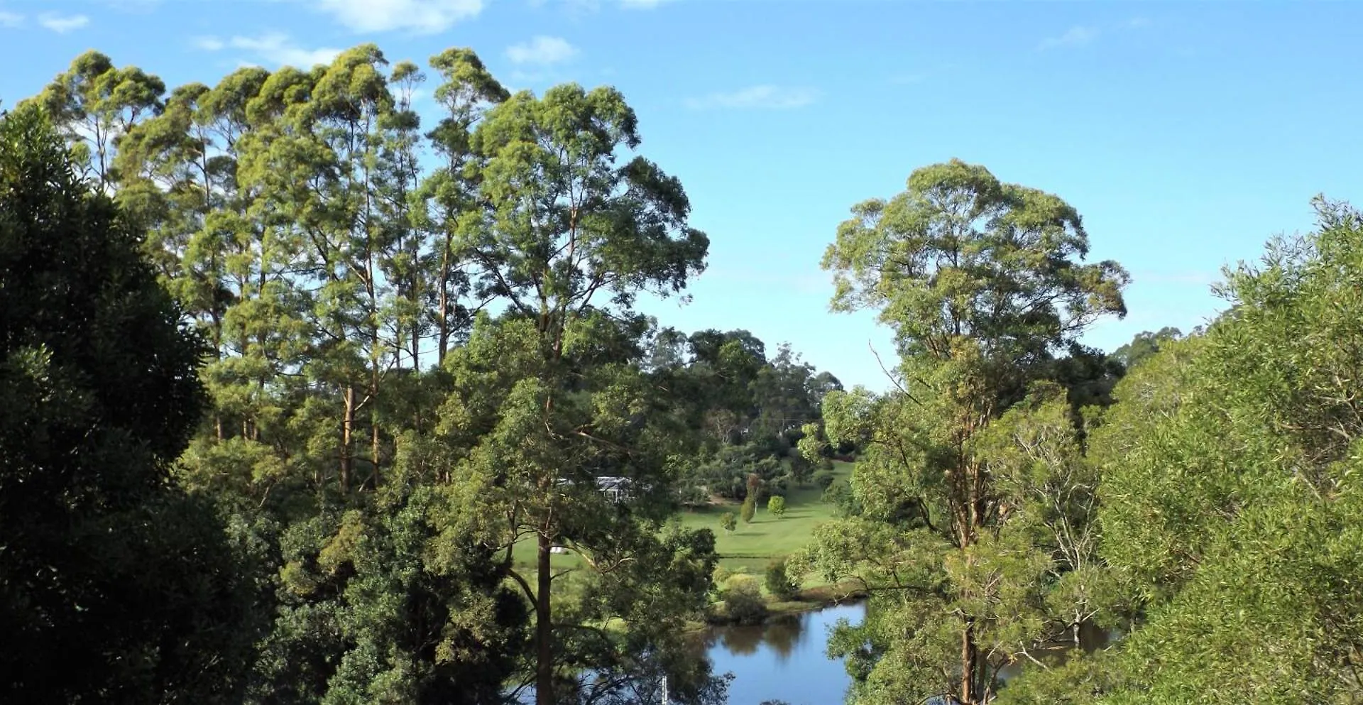 Private 2 Bedroom Cottage With Lakeview Maleny